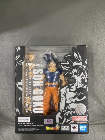 SH Figuarts Dragon Ball Son Goku Ultra Instinct “Sign” Figure (SDCC)