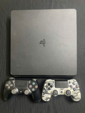 Máy chơi game PS4 Slim